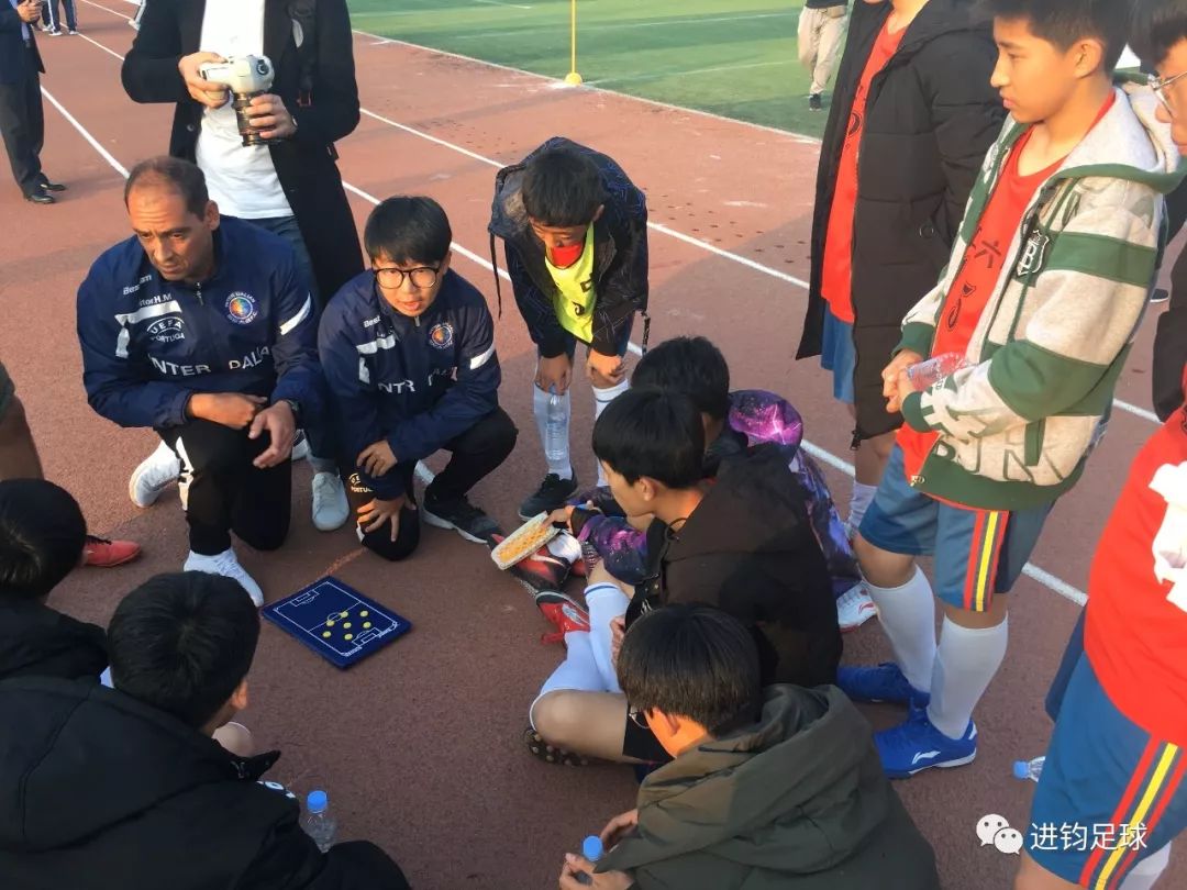 青少年足球年龄划分_青少年足球现状_历史上的青少年足球员是谁