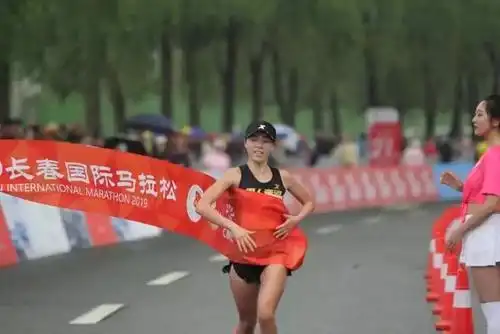 四分马拉松_马拉松分男女吗_马拉松分为哪几种等级