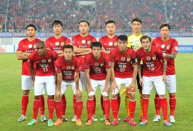 足球历史每个时代的代表_足球时代历史代表球星_足球各个时代